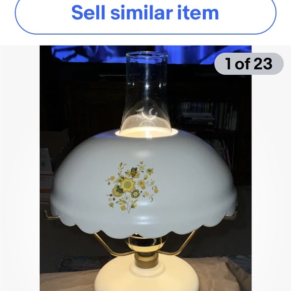 Vintage Rare Beautiful Floral Fenton Milk Hurricane Parlor Lamp Signed 1976 - Picture 14 of 16